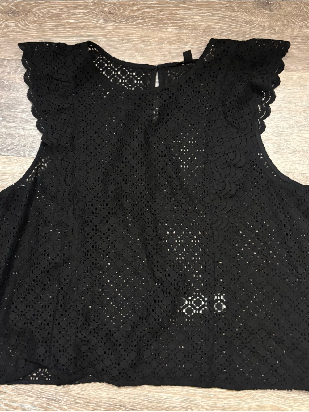 Banana Republic Black Lace Eyelet Sleeveless Camisole